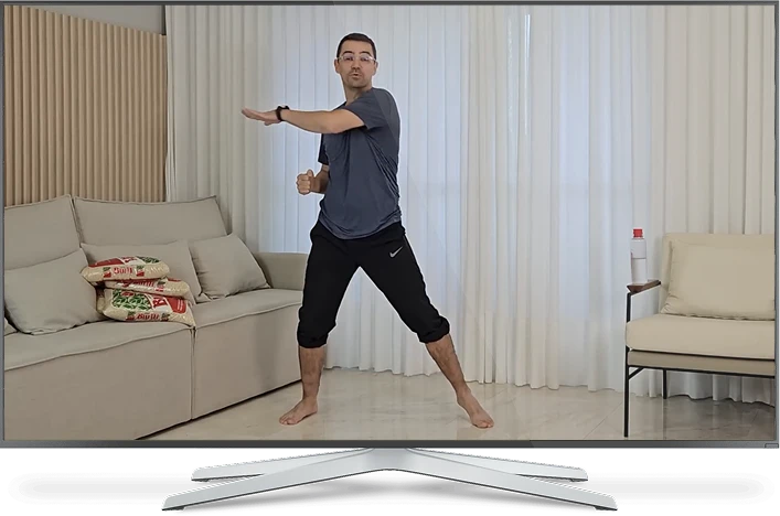 Treino da Saúde Diária sendo exibido na TV da sala